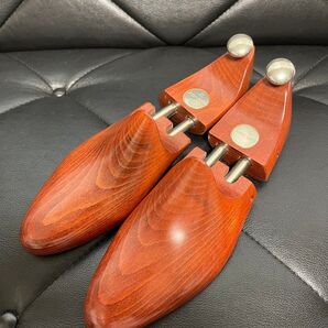 美品 ジョンロブ イヤーモデル専用 シューツリー 7E JohnLobb