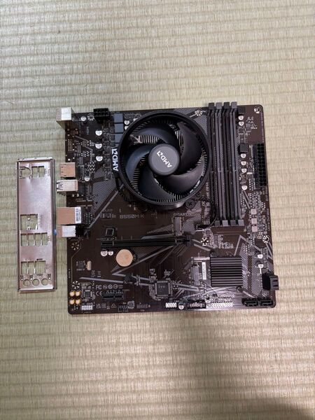 Ryzen 7 5700X GIGABYTE B550M K セット