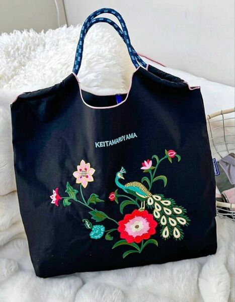 孔雀と花刺繍のエコバッグ トートバッグ 刺繍バッグ 軽量