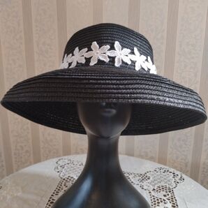 新品★ベネチアンレースのクールなお花のヘップバーンスタイル帽子 ブラック黒
