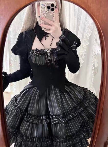 ゴスロリ・ロリータドレス Mサイズ 黒と白のストライプ 黒兎