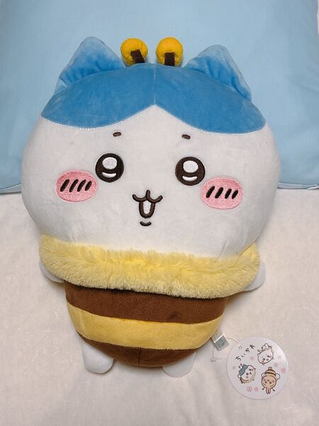ちいかわ ハチさんBIGぬいぐるみ ハチワレ