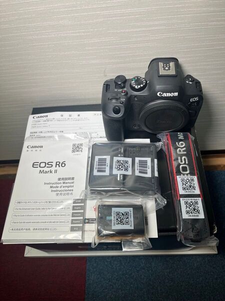 Canon EOS R6 Mark II ボディ ブラック 新品未使用に近い