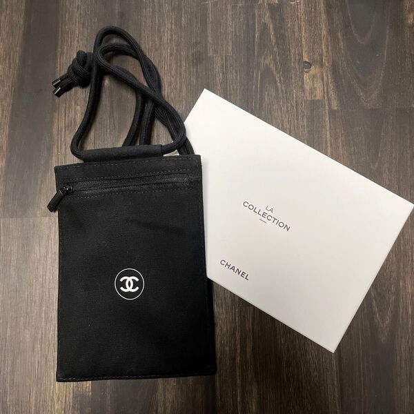 CHANEL ノベルティ ポーチ