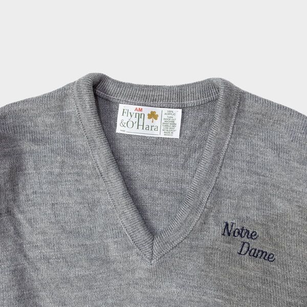 90s メキシコ製 Notre Dome ノートルダム カレッジロゴ 刺繍ロゴ Vネックセーター セーター