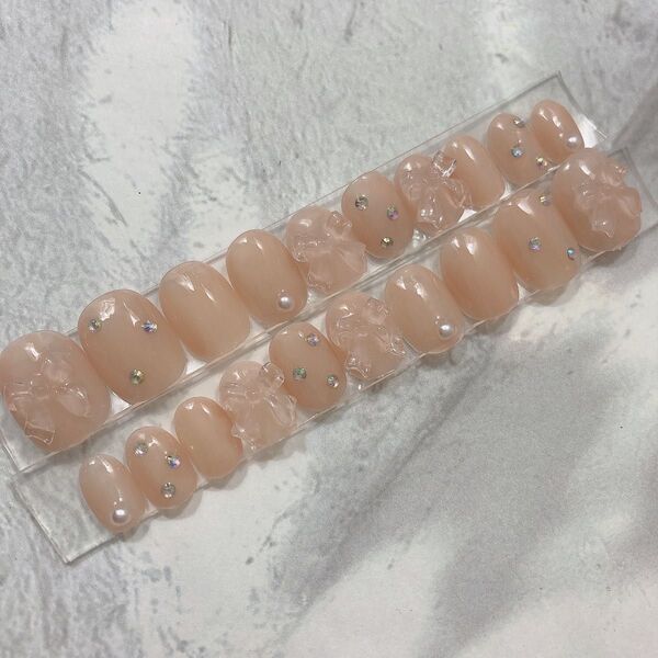 ネイルチップ 即購入OK 全サイズ ベリーショート リボン ちゅるん ヌーディ