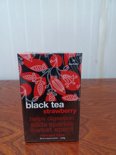 世界三大紅茶の一つウバ茶 !! スリランカ BLACK TEA ストロベリー 25P / 1箱 未使用。未開封。
