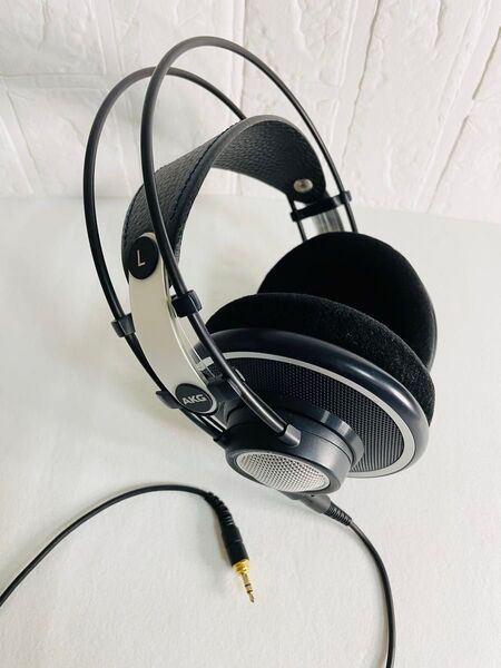 AKG K702 開放型ヘッドホン 高音質 リケーブル可能 名機