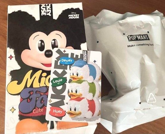 最終値下げ ポップマート×ディズニー ペンダント シークレット ヒューイ・デューイ・ルーイ