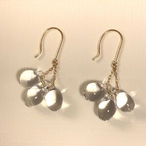 k10 ガラス ドロップ 3連 フックピアス