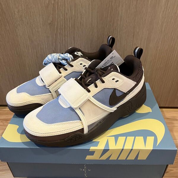 Travis Scott × Nike Zoom Field Jaxx Pale Ivory and Leche Blue