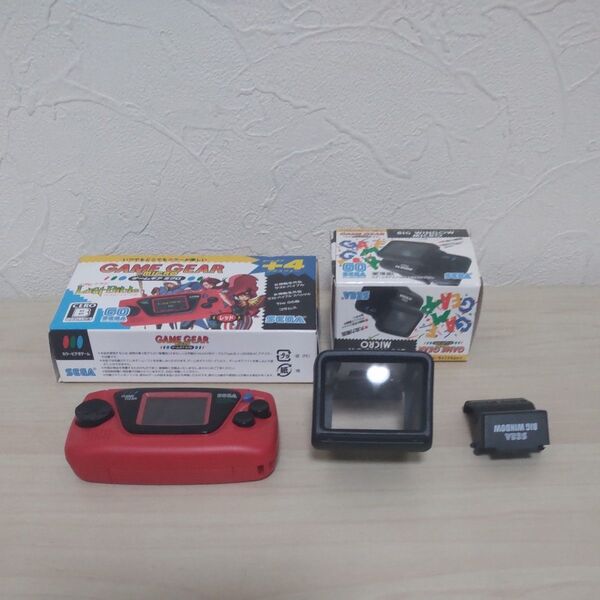 SEGA ゲームギアミクロ 赤 ビッグウインドーミクロ 女神転生 コラムス GG忍 GAME GEAR セガ