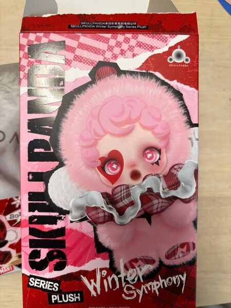 POP MART スカルパンダ ウインターシンフォニーシリーズ オリジナル 正規品 rock on skull panda