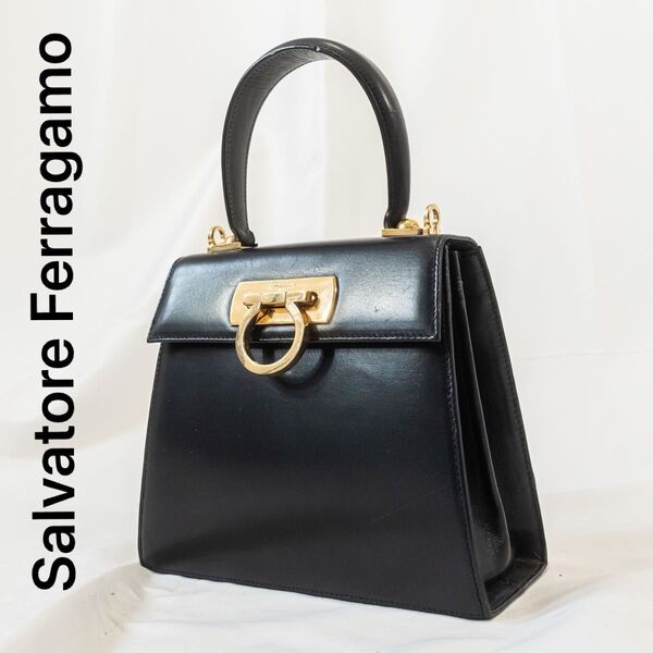 Salvatore Ferragamo サルヴァトーレフェラガモ ハンドバッグ ガンチーニ ゴールド金具 冠婚葬祭 自立 ネイビー
