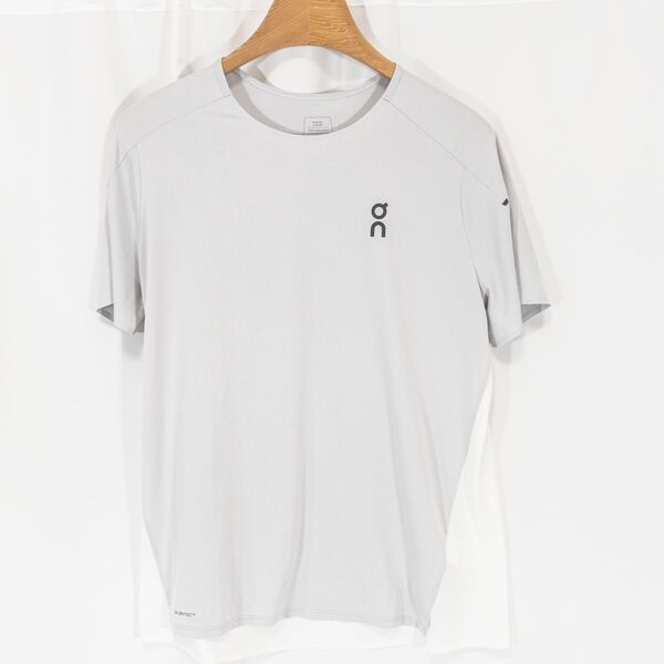 ☆美品☆ On Performance T 半袖 バイカラー グレー