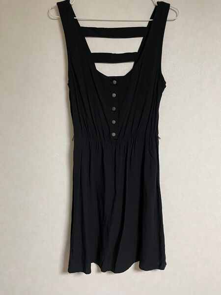 FOREVER21黒のノースリーブ ワンピース チュニック ジャンパースカート