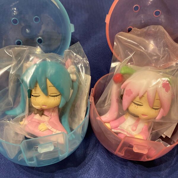 【ガチャガチャ】初音ミク 肩ズンフィギュア Part3 2種セット ※カプセルは付属しません。