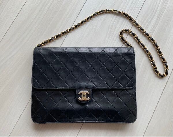 CHANEL ショルダーバッグ マトラッセ ラムスキン シャネル