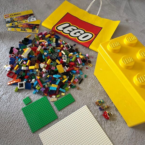 LEGO Classic 10698 板と人形付き