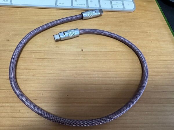 【美品】Thunderbolt 4 ケーブル0.5m 240W急速充電 8K対応 40Gbpsデータ転送 USB-C