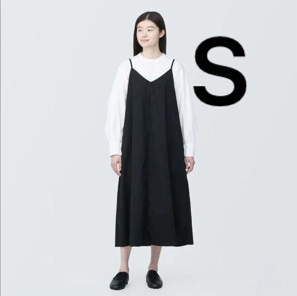 無印 シワになりにくい ブロード キャミソールワンピース 黒 s