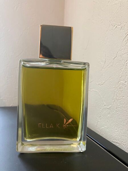 ELLA K サガノの詩、100mLのオードパルファム