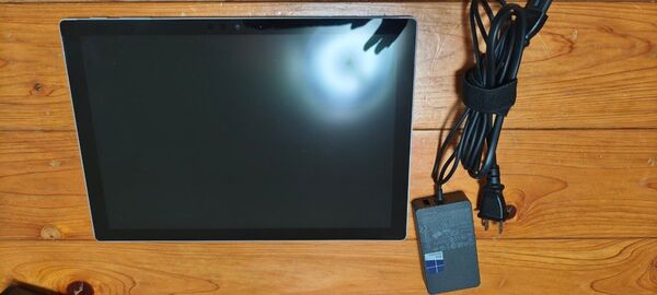 本地中まで販売!Surface Pro6 メモリ8g SSD128g Core i5