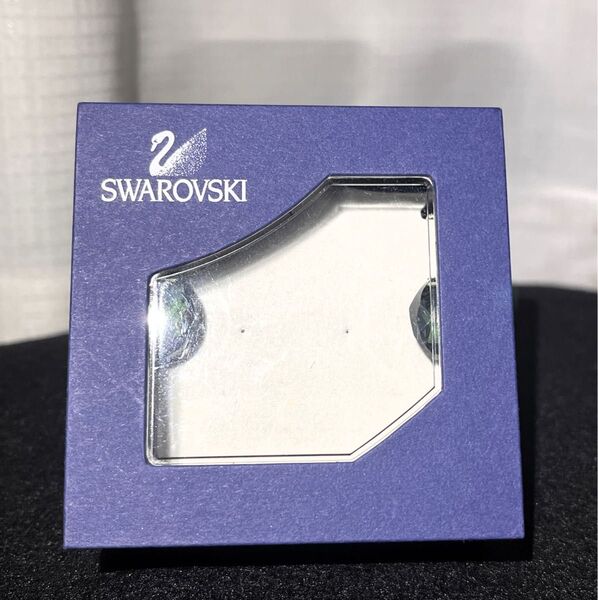 SWAROVSKI スワロフスキー ピアス グリーン系