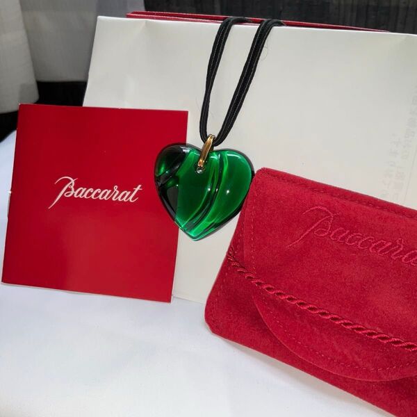 バカラ Baccarat ネックレス ハート ペンダント クリスタルガラス アクセサリー 緑