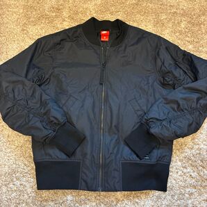 NIKE ボンバージャケット ブラック