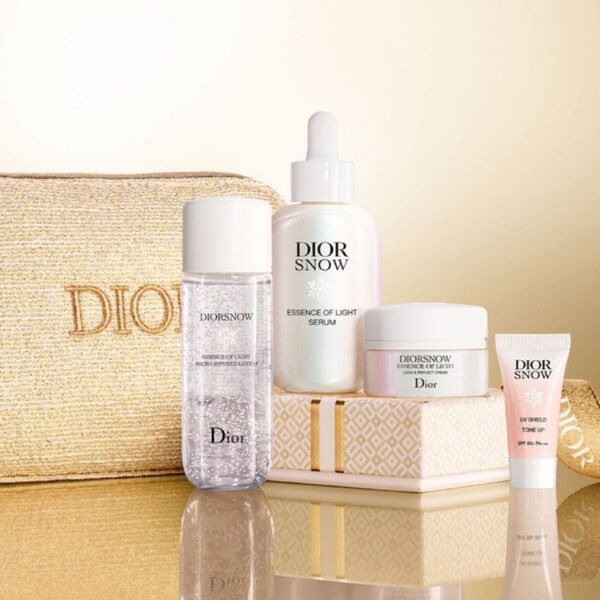 Dior スノーエッセンス クリスマスコフレ