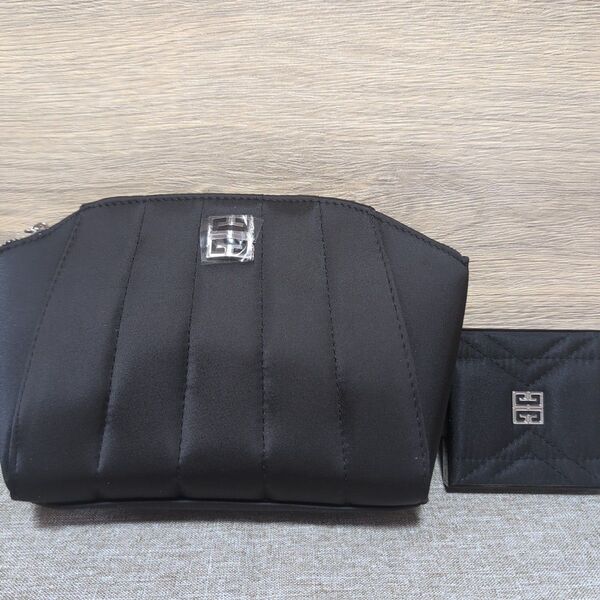 GIVENCHY ポーチ+コンパクトミラー