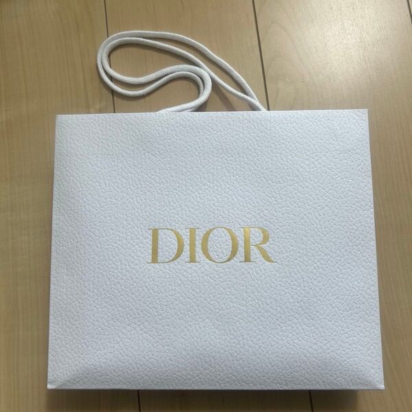 ディオール Dior 紙袋