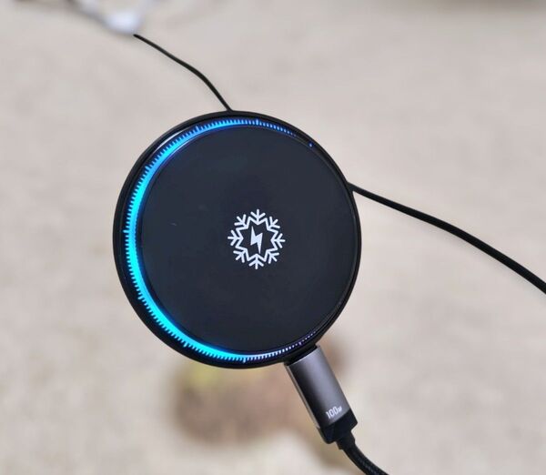 車載用 半導体冷却プレートでスマホを直に冷やす30W MagSafeワイヤレス充電器 RGBライト 17mmボールジョイント