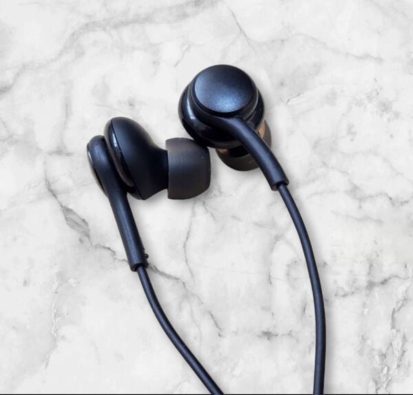 美品 Galaxy TYPE-C Sound by AKG USB-C有線イヤホン カナル型 GH59-15167A