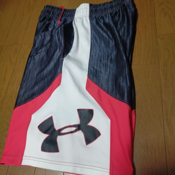 UNDER ARMOR バスケットボール ハーフパンツ バスパン トレーニング ゲーム ウェア