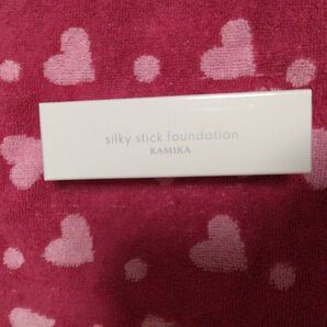 KAMIKA カミカ シルキースティックファンデーション ホワイト