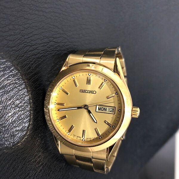 SEIKO 絶好調稼働 クオーツ腕時計 7N43-9070 セイコーデイデイトステンレスゴールド スピリット
