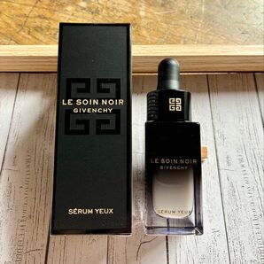 【新品】ジバンシイ / GIVENCHY ソワン ノワール セラム ユー
