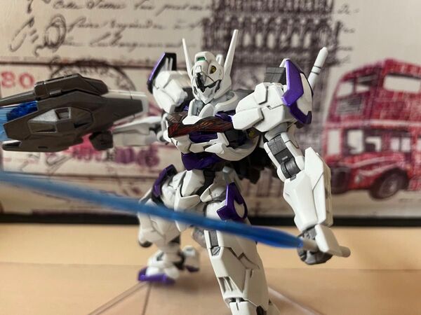 ガンプラ HG 水星の魔女 ガンダムルブリス 組み立て済み塗装品