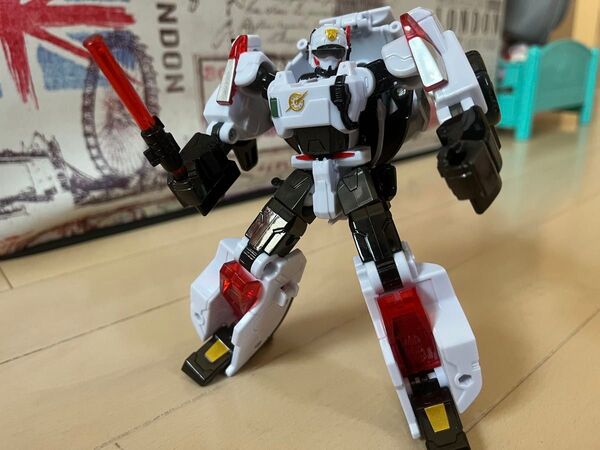 韓国トイ ミニフォース ダッシュコップ トランスフォーマー