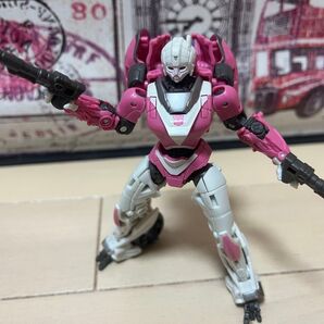 トランスフォーマー スタジオシリーズ アーシー