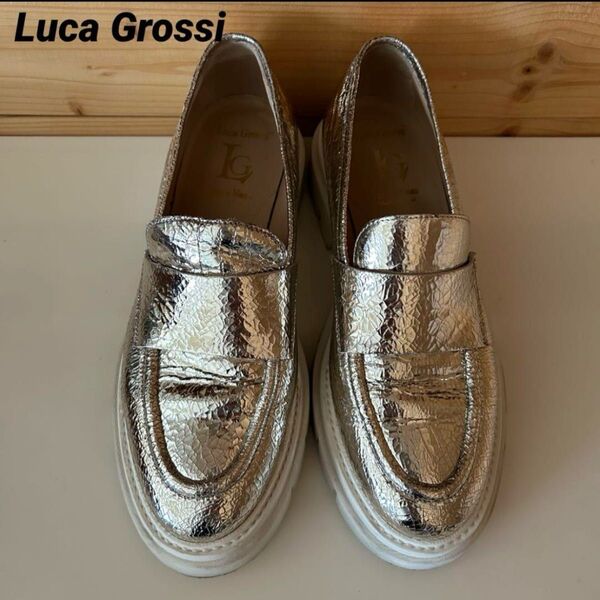 Luca Grossi(ルカ グロッシ)クラック レザー ローファー 36.5 シルバー