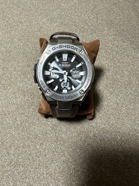 G-SHOCK GST-W130L