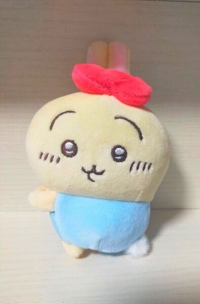 ちいかわ×サンリオキャラクターズ 持ちますマスコット (うさぎ・ハローキティ)