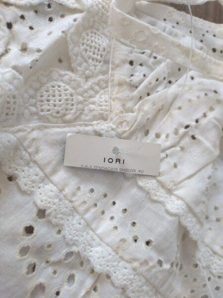 ★お値下げしました★ 未使用保管品 タグ付 IORI 刺繍 キャミソール インナー トップス ホワイト Мサイズ