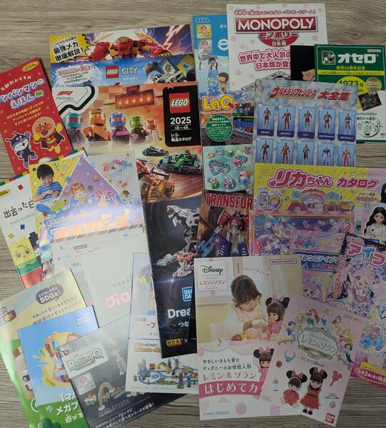 おもちゃ カタログ パンフレット レゴ リカちゃん ウルトラマン プリキュア アンパンマン ブロック トランスフォーマー ガンダム