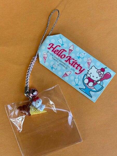 ★激レア★ソフトクリーム チョコ ストラップ 根付★ハローキティ ご当地キティ チョコソフト★マスコット★鈴 ピンク 2005年