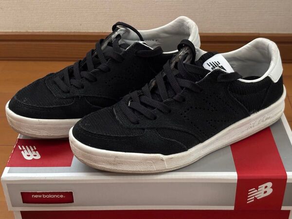 New Balance CRT300 スニーカー ブラック 23.5cm