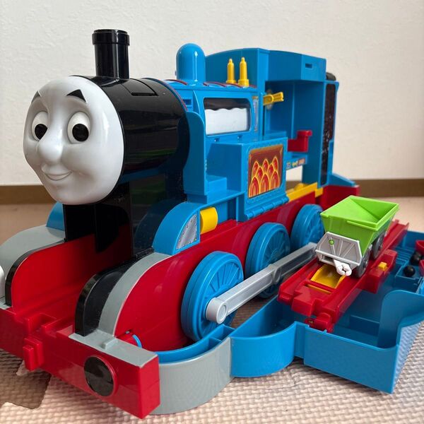 プラレールトーマス 機関車トーマス 蒸気がシュー!でっかいトーマス